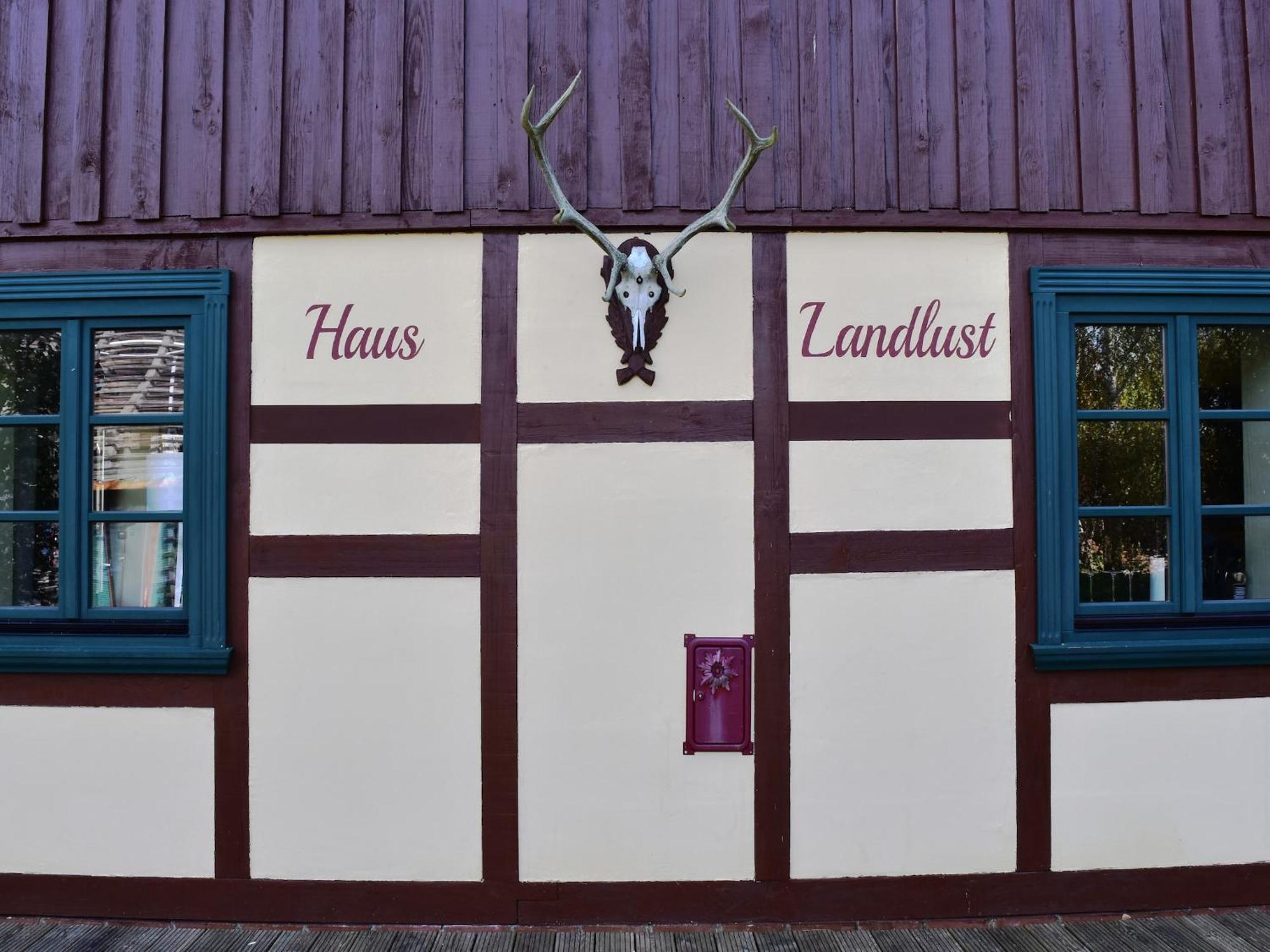 Charming, Restored Holiday Home In Wendorf Wendorf  エクステリア 写真